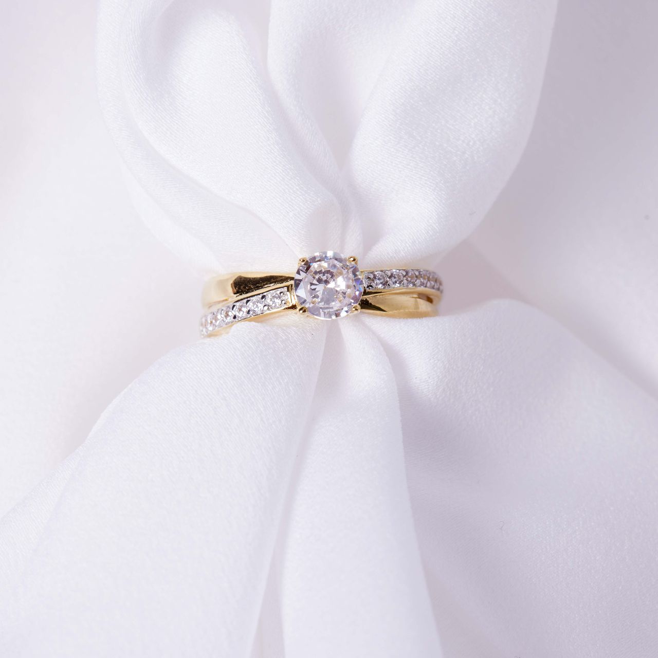 Zilveren goldplated ring met zirkonia