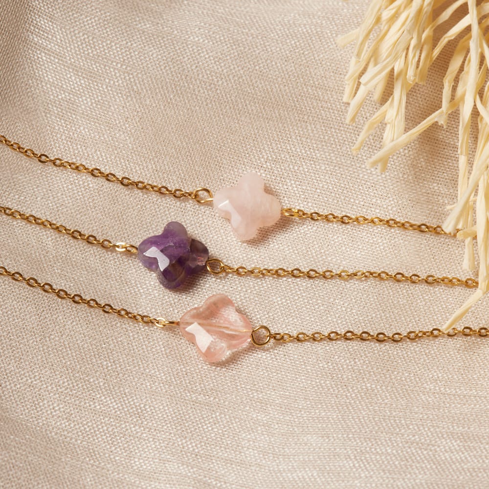 Stainless steel goldplated fantasiearmband met hanger bloem met amethyst voor dames