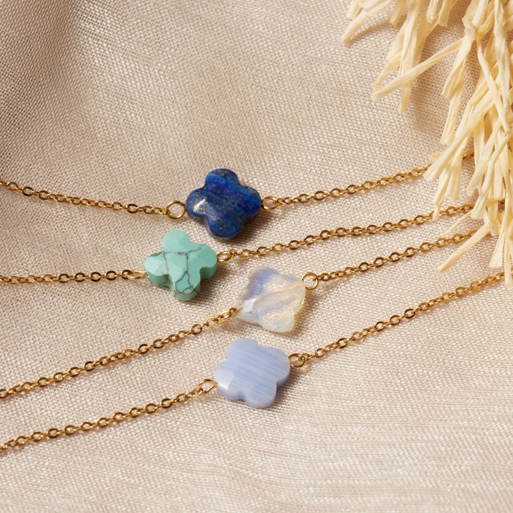 Stainless steel goldplated fantasiearmband met hanger bloem met lapis lazuli voor dames