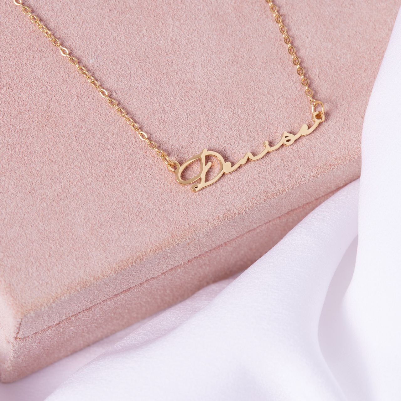 Stainless steel naamketting goldplated signature voor dames
