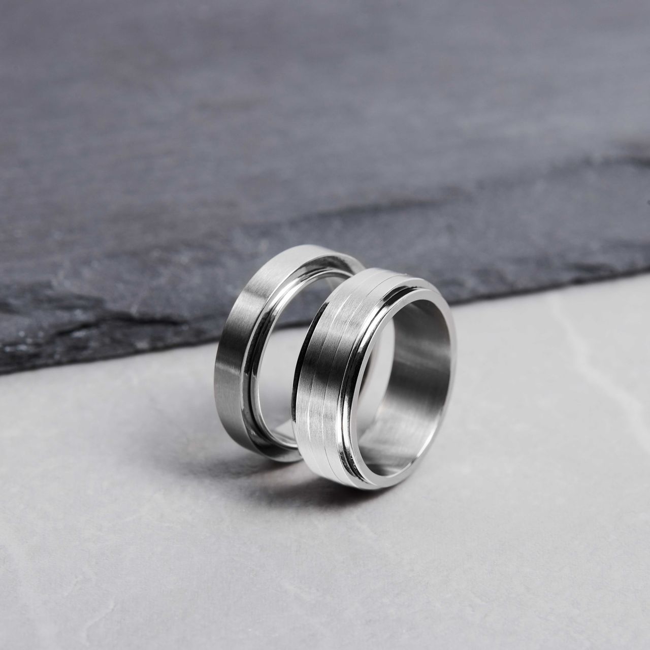 Anti-Stress-Ring aus Edelstahl mit 3 Streifen