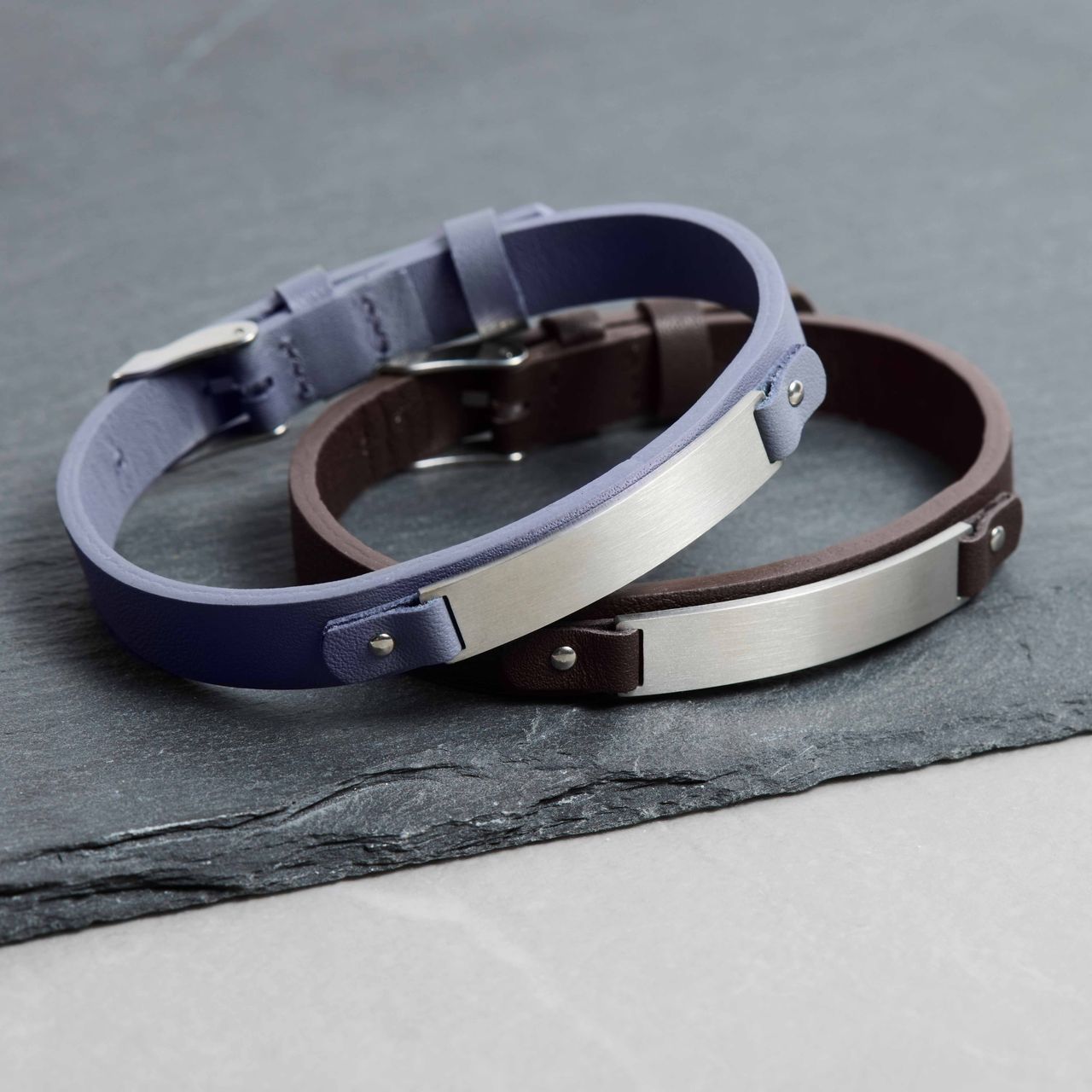 Gerecycled stalen armband leer grijs