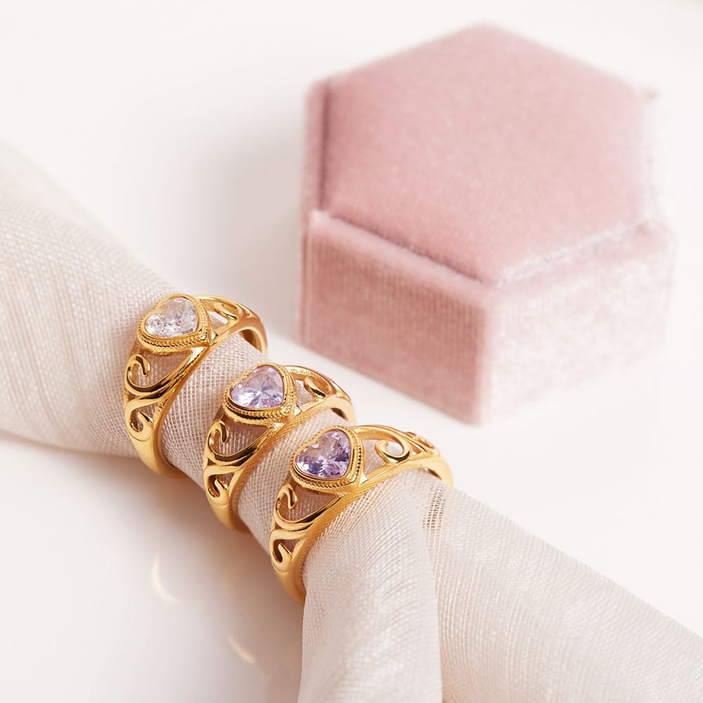 Stalen goldplated vintage ring met paarse hart