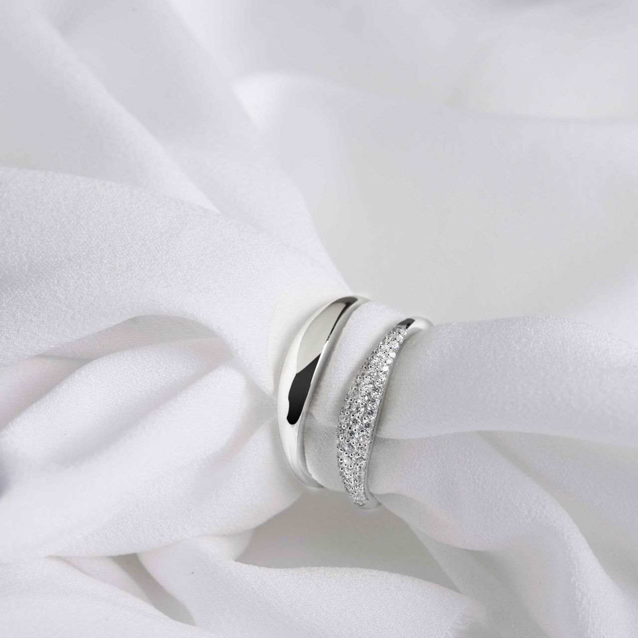 Silberner Ring rhodiniert