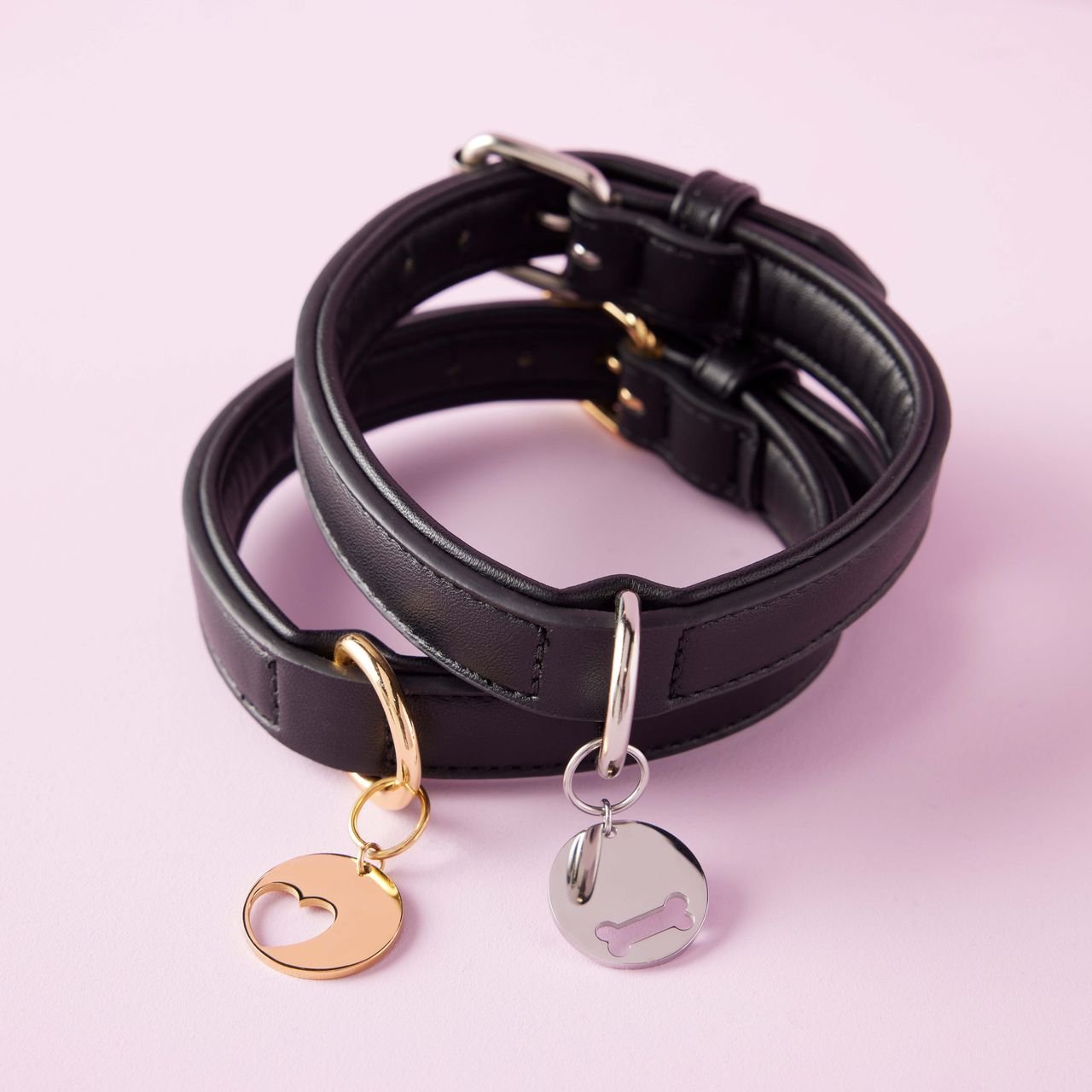 Hundehalsband aus Leder mit Anhänger aus Edelstahl
