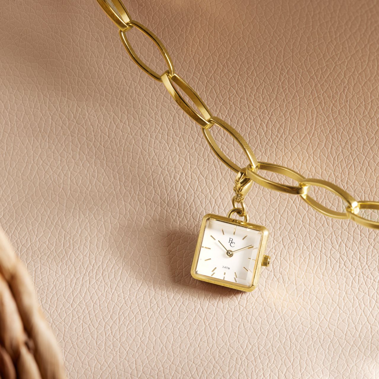 Regal collection Dames Bedel Horloge Goudkleurig