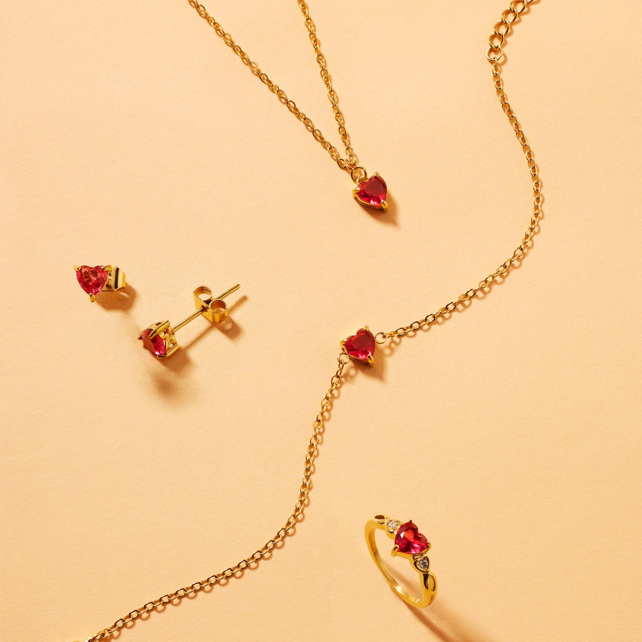 Stalen goldplated vintage ketting rood hart zirkonia