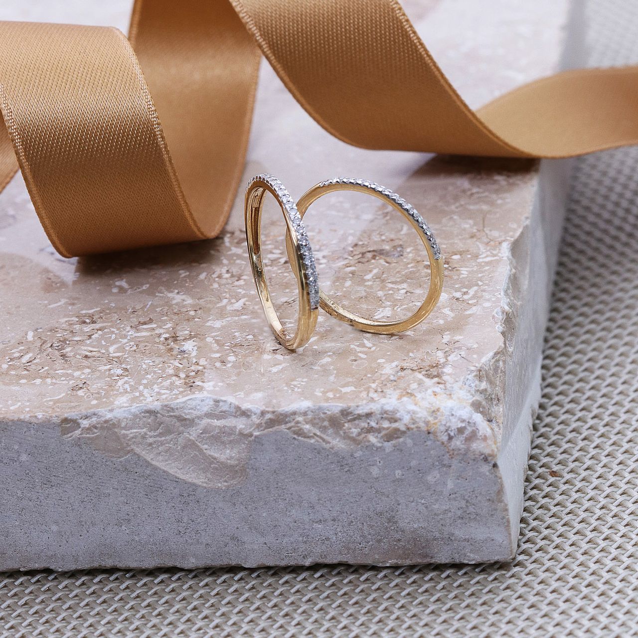Ring, 585 Gelbgold, mit Diamant