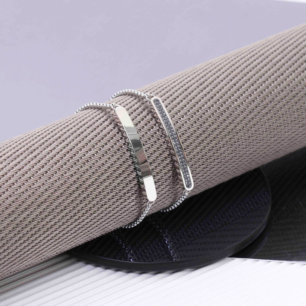 Gerecycled stalen plaatarmband black diamond kristal