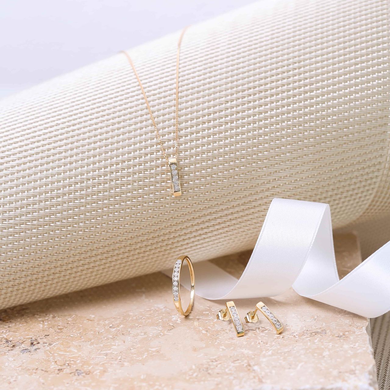 Halskette, 585 Gelbgold, mit Diamant 0,01 ct