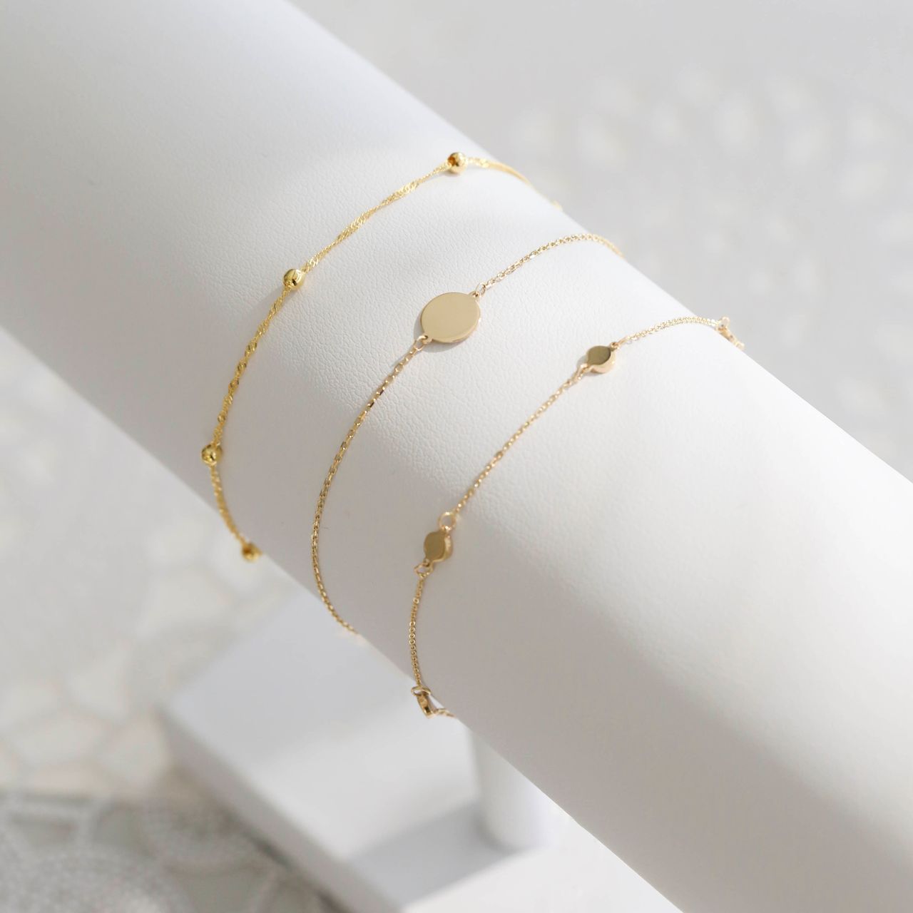 14 Karaat geelgouden armband met balletjes