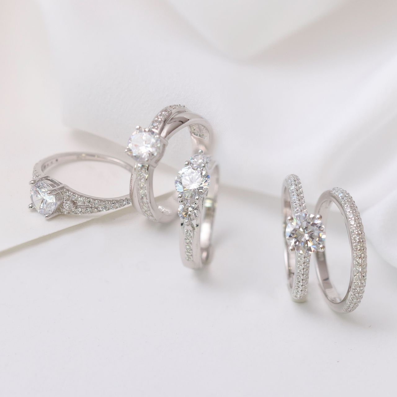 Zilveren ring 2delig met zirkonia