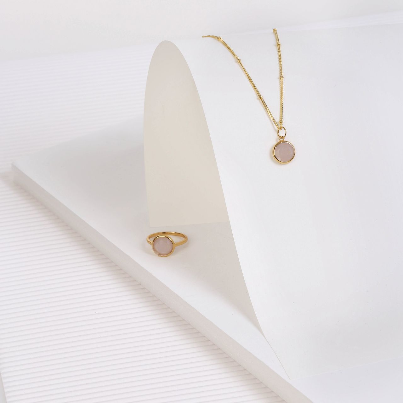 Zilveren ring gold Gemstone rose quartz