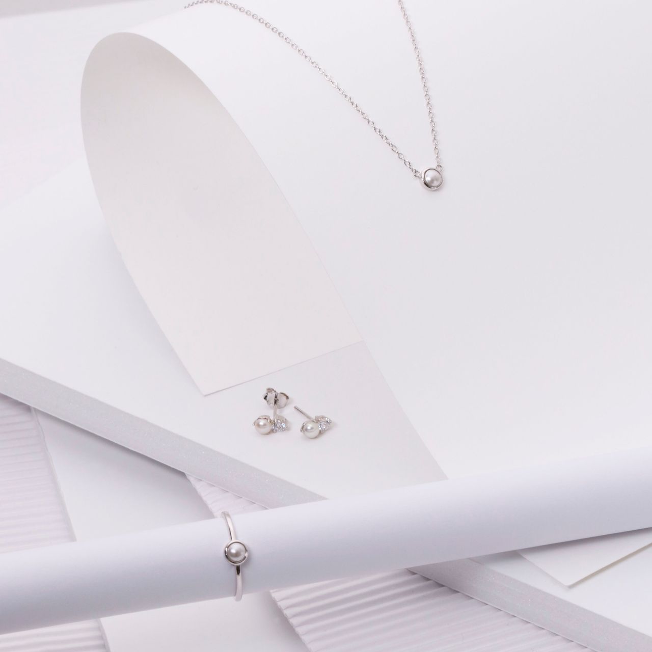 Ohrringe, 925 Silber, mit Süßwasserperle und Zirkonia