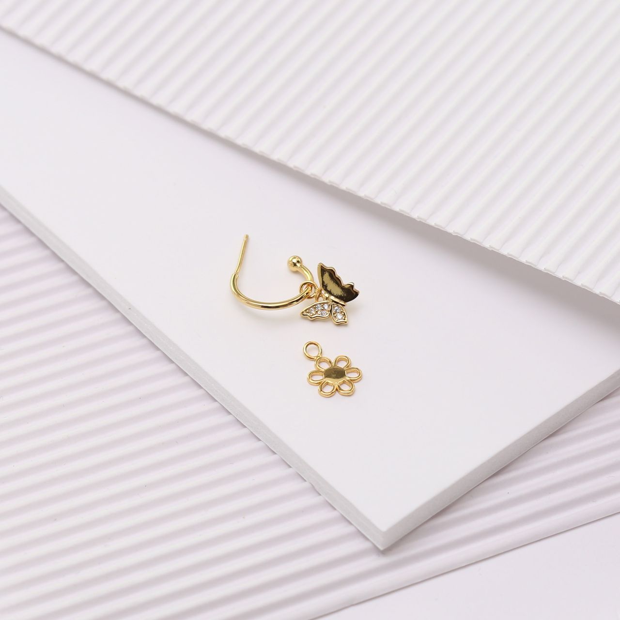 Zilveren oorbelhanger gold vlinder zirk Mix&Match