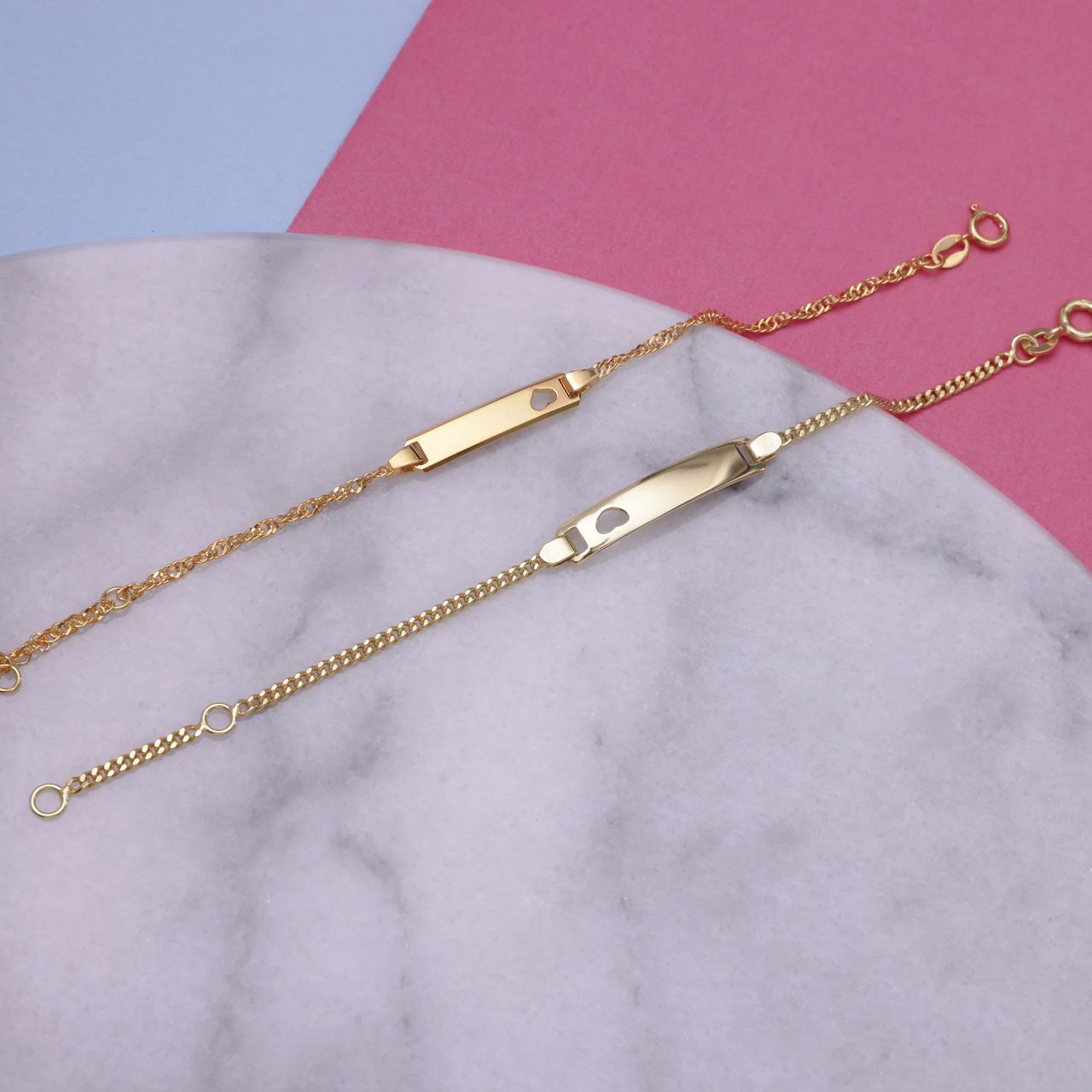 Zilveren goldplated kinderplaatarmband hart