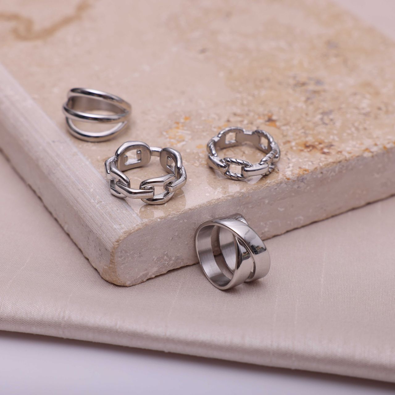 Gerecycleerd stainless steel ring trinette