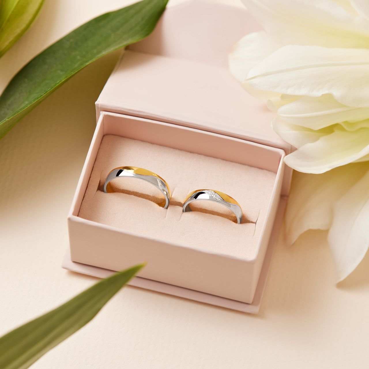 Trauring für Herren, 375 Gelb- und Weißgold, 4 mm, Mimosa