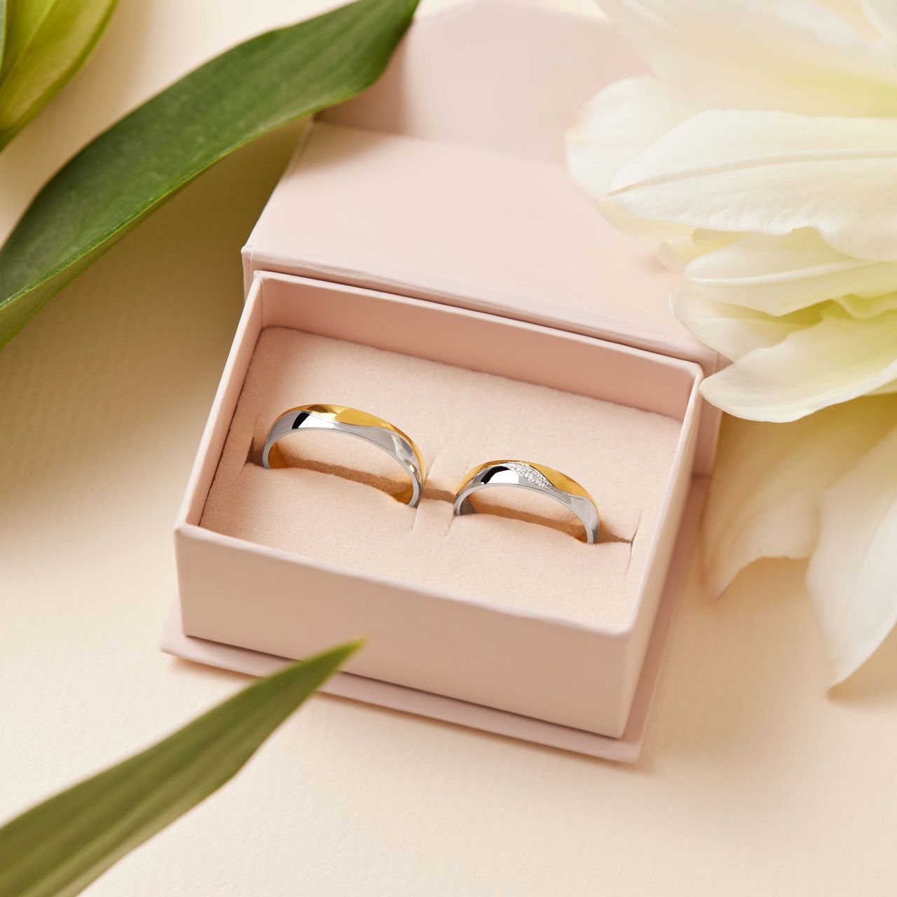 Trauring, 375 Gelb- und Weißgold, mit Diamant, 4 mm, Mimosa