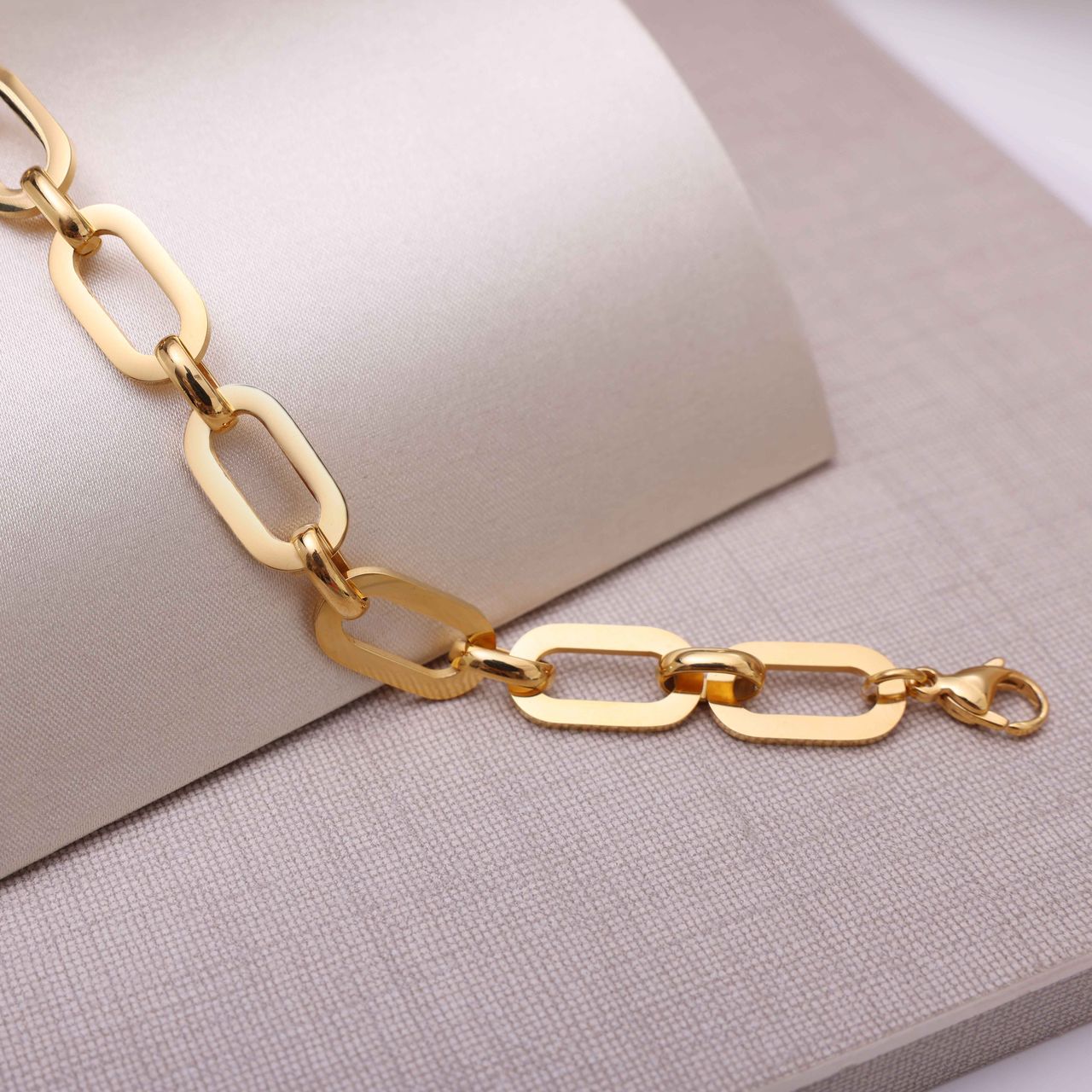 Gerecycleerd stainless steel 18 karaat goldplated armband honore