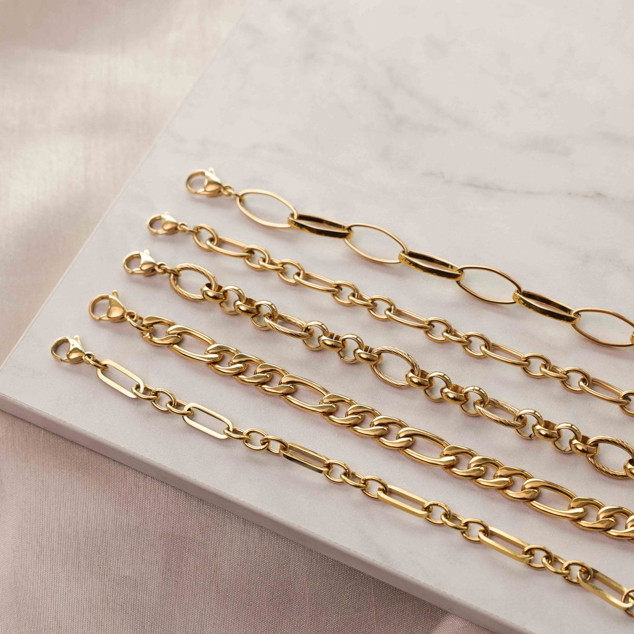 Gerecycleerd stalen 18 karaat goldplated armband odila