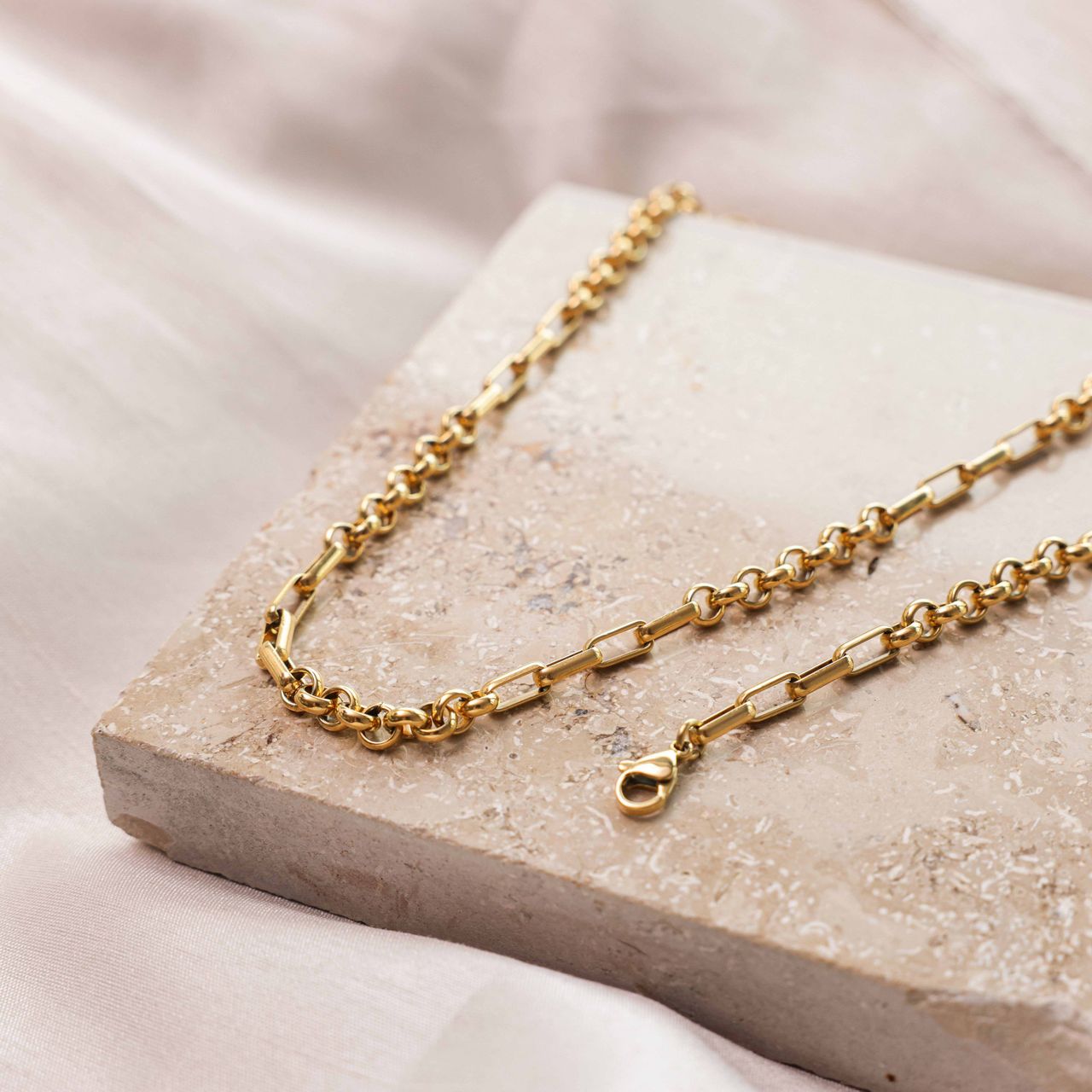 Gerecycleerd stainless steel 18 karaat goldplated armband angeline