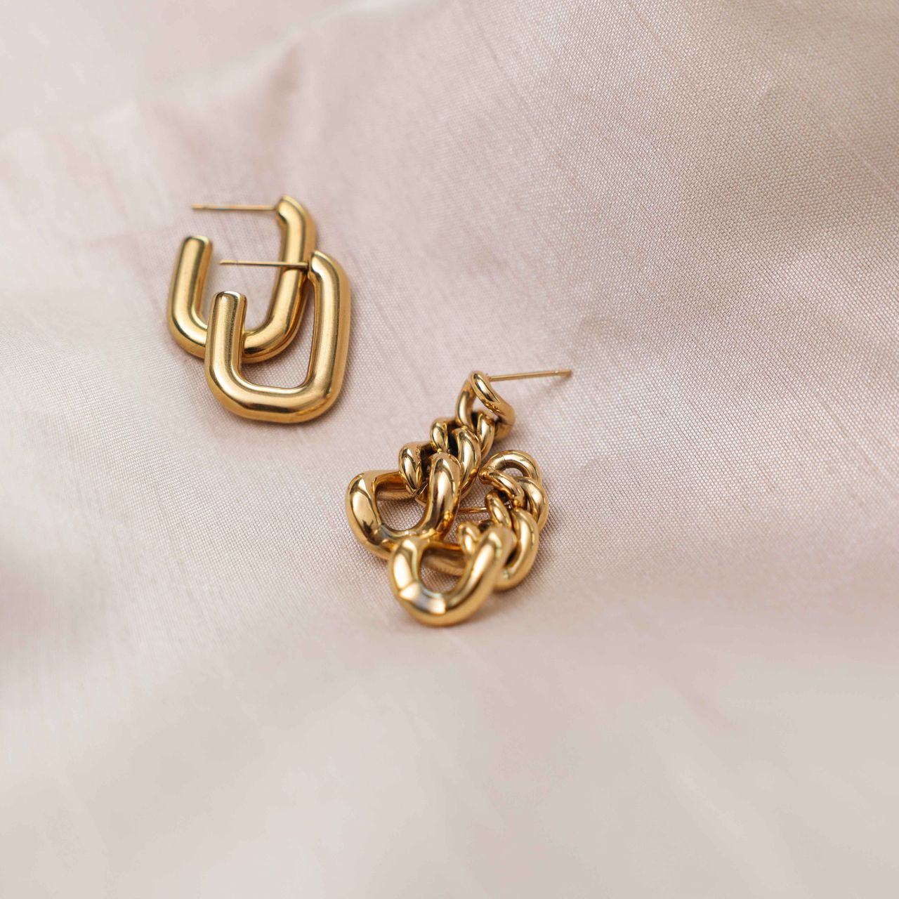 Camille gerecycled stainless steel 18 karaat goldplated oorhangers voor dames