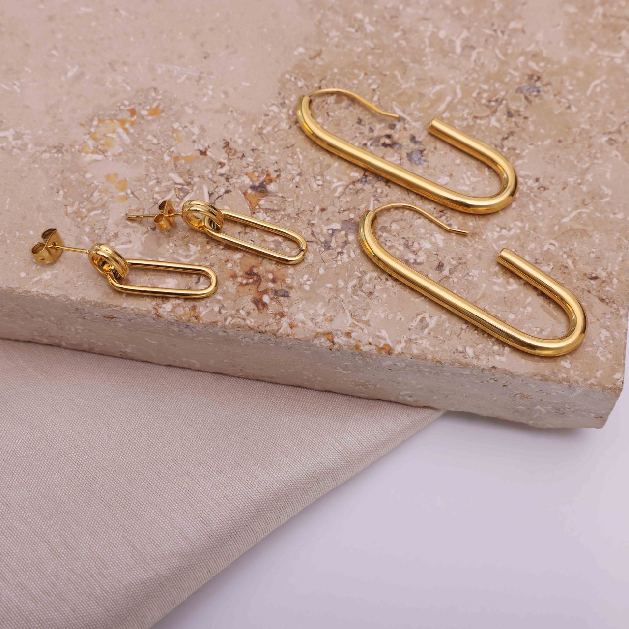Camille gerecycled stalen 18 karaat goldplated oorhangers voor dames