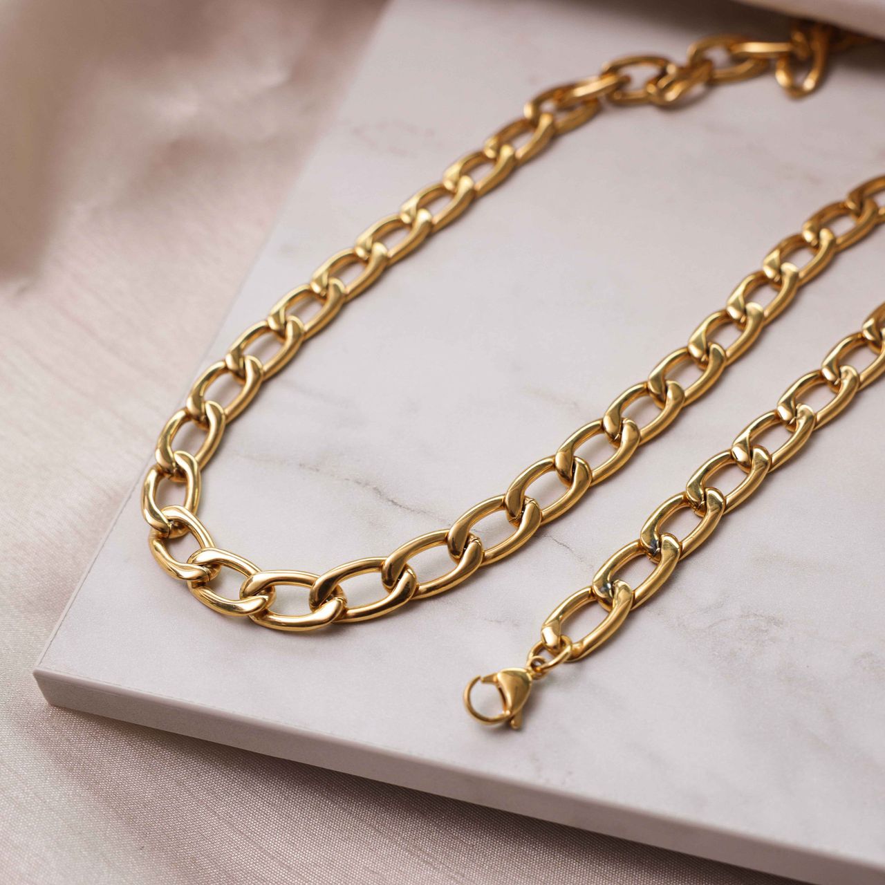 Stainless steel 18 karaat goldplated ketting Lourdes