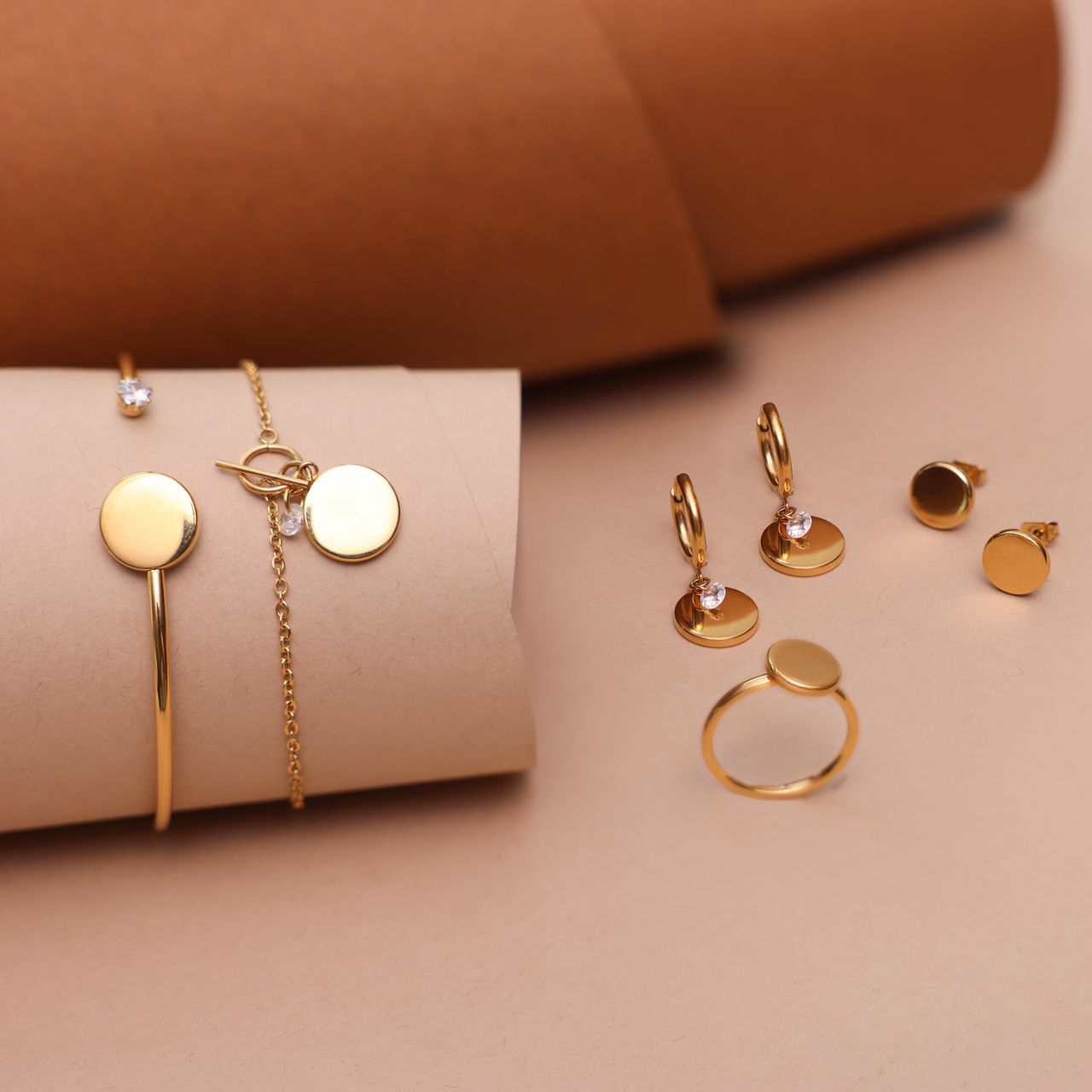 Stainless steel goldplated ring disc