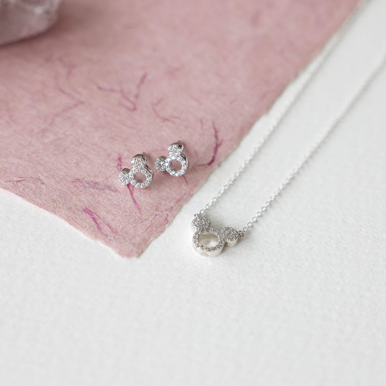 Zilveren Disney Mickey ketting zirkonia