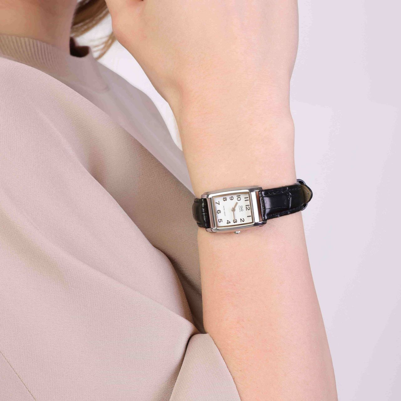 Q&Q horloge VG33J304Y