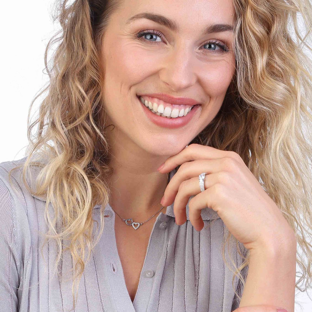 Zilveren hartjes ketting met zirkonia voor dames
