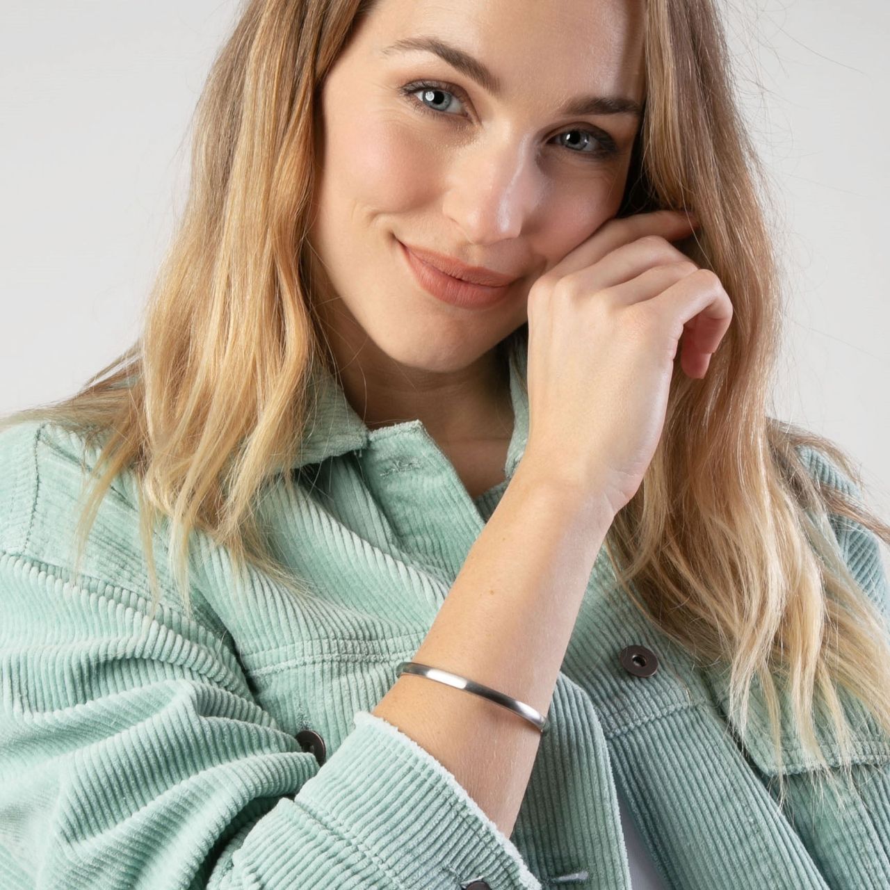 Bangle-Armreif aus Edelstahl, matt