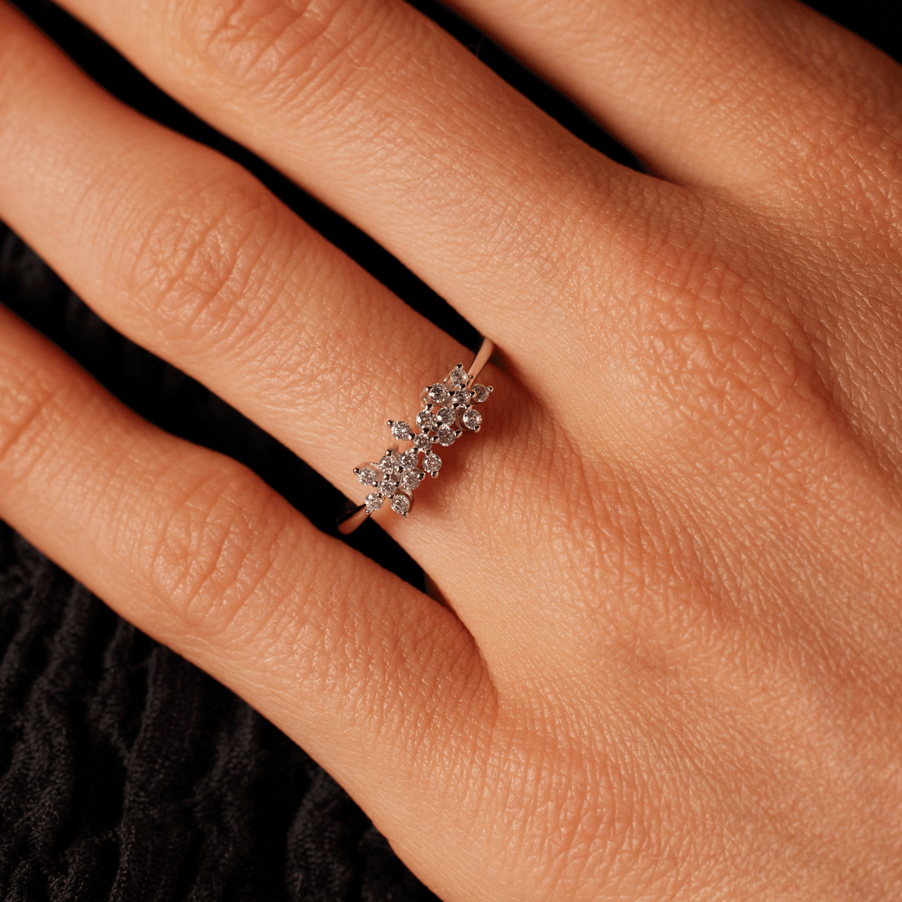 Ring in 925 Silber Blumen mit Zirkonia