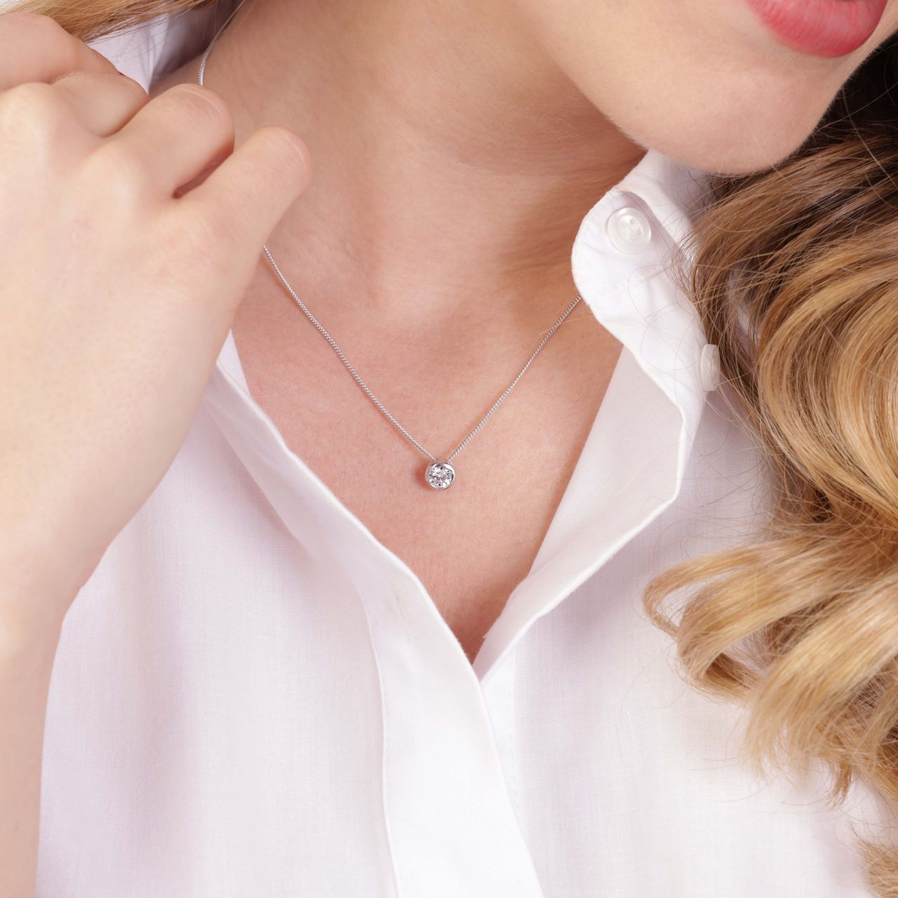 Zilveren ketting met hanger zirkonia