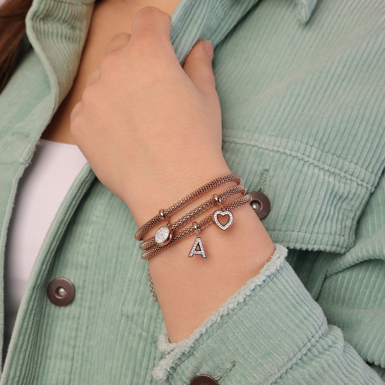 Gerecycleerd stainless steel armband mesh roseplated letter met kristal