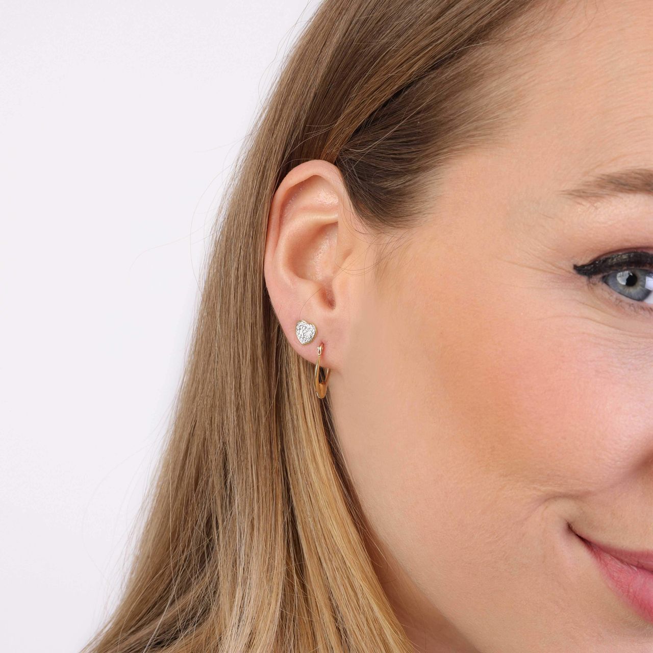 9 Karaat oorknoppen hart met kristal