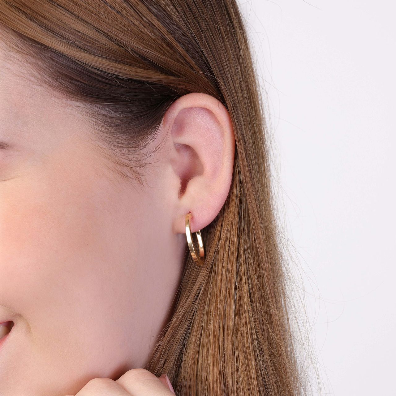 9 Karaat oorbellen ovaal met platte buis 15mm