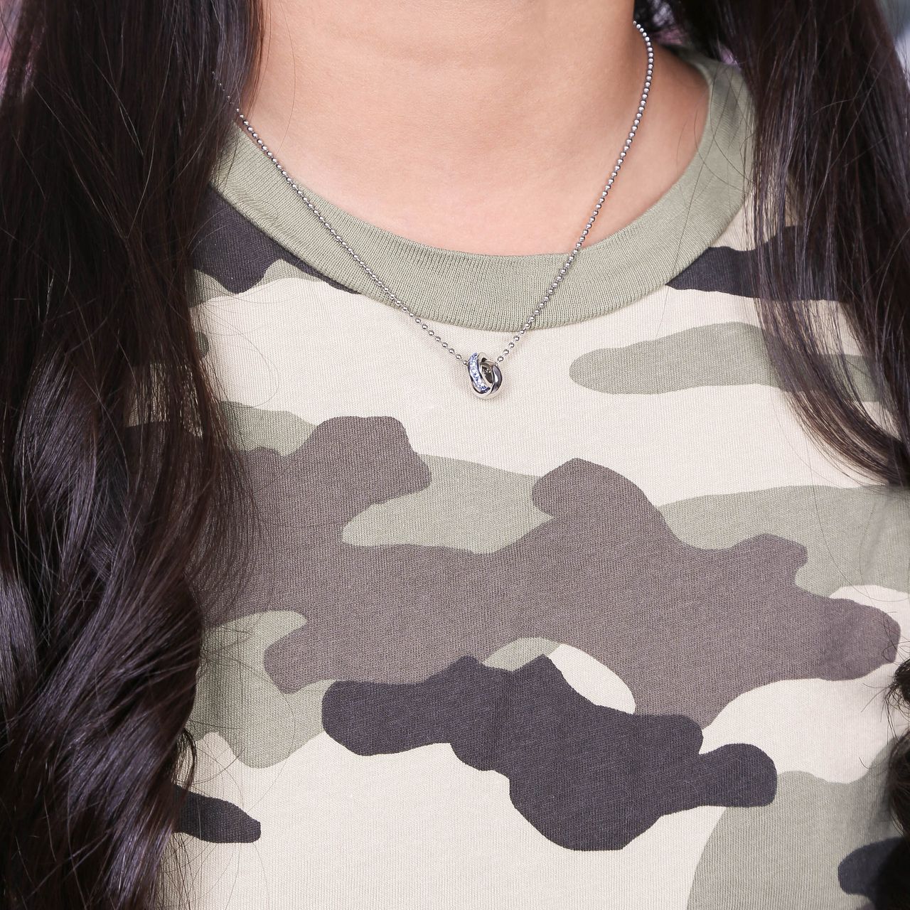 Gerecycleerd stalen kinderketting light sapphire kristal