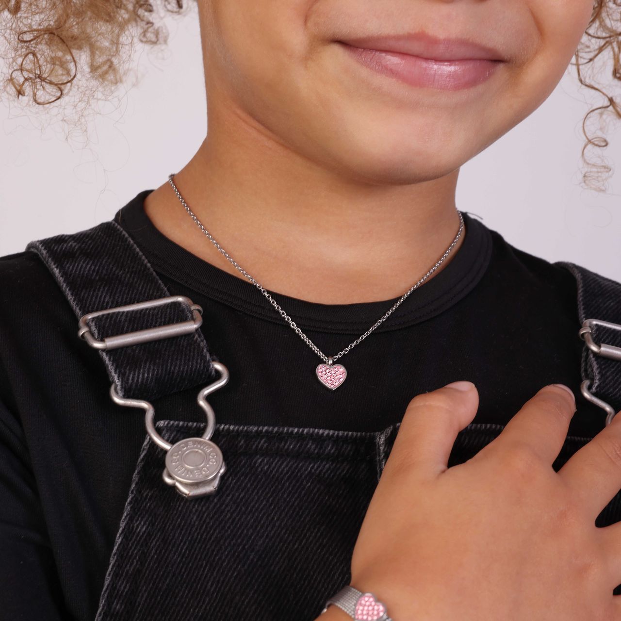 Little Miss Fabulous gerecycled stalen kinderketting hart met light pink kristal