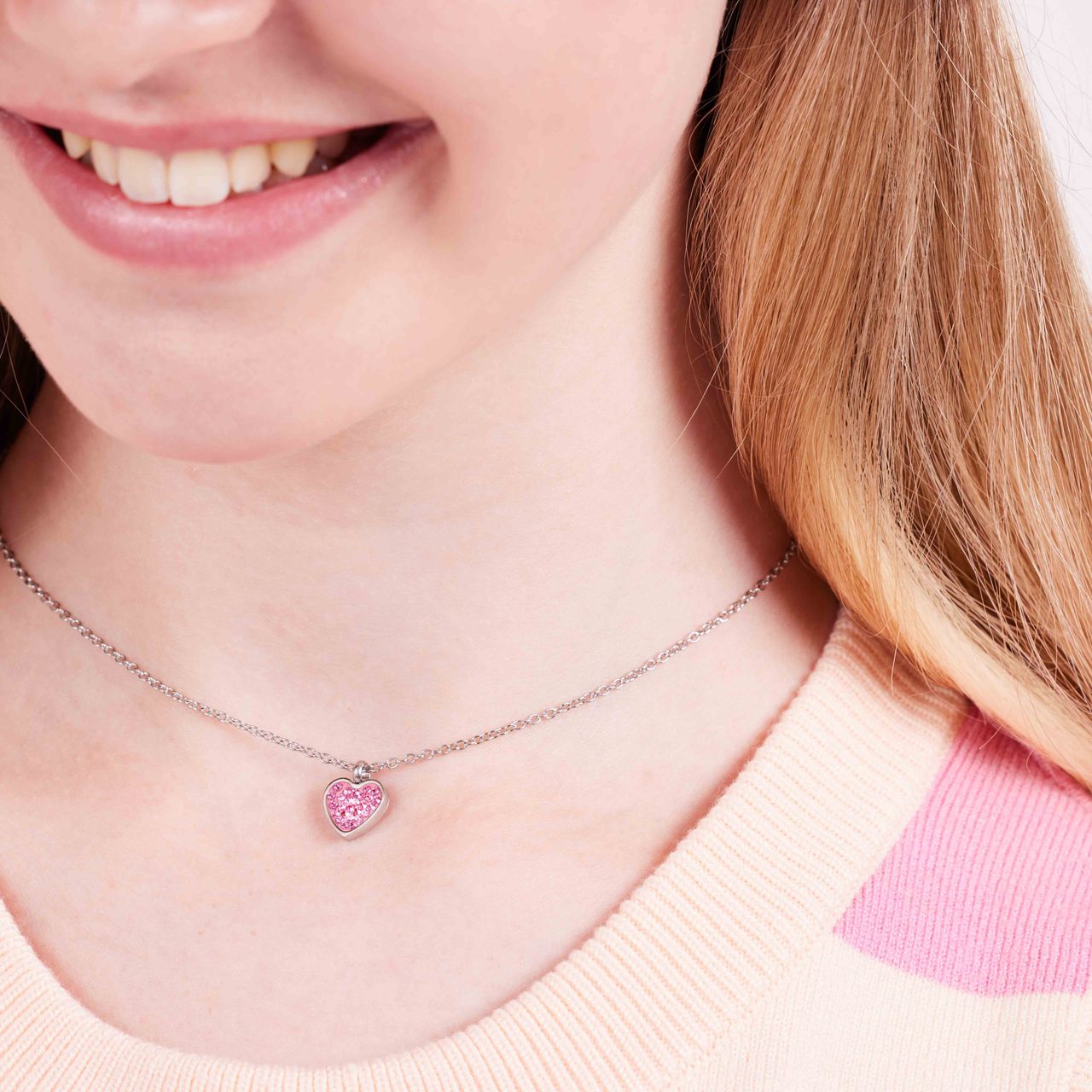 Kinderhalskette aus Edelstahl, Herz mit rosa Kristall