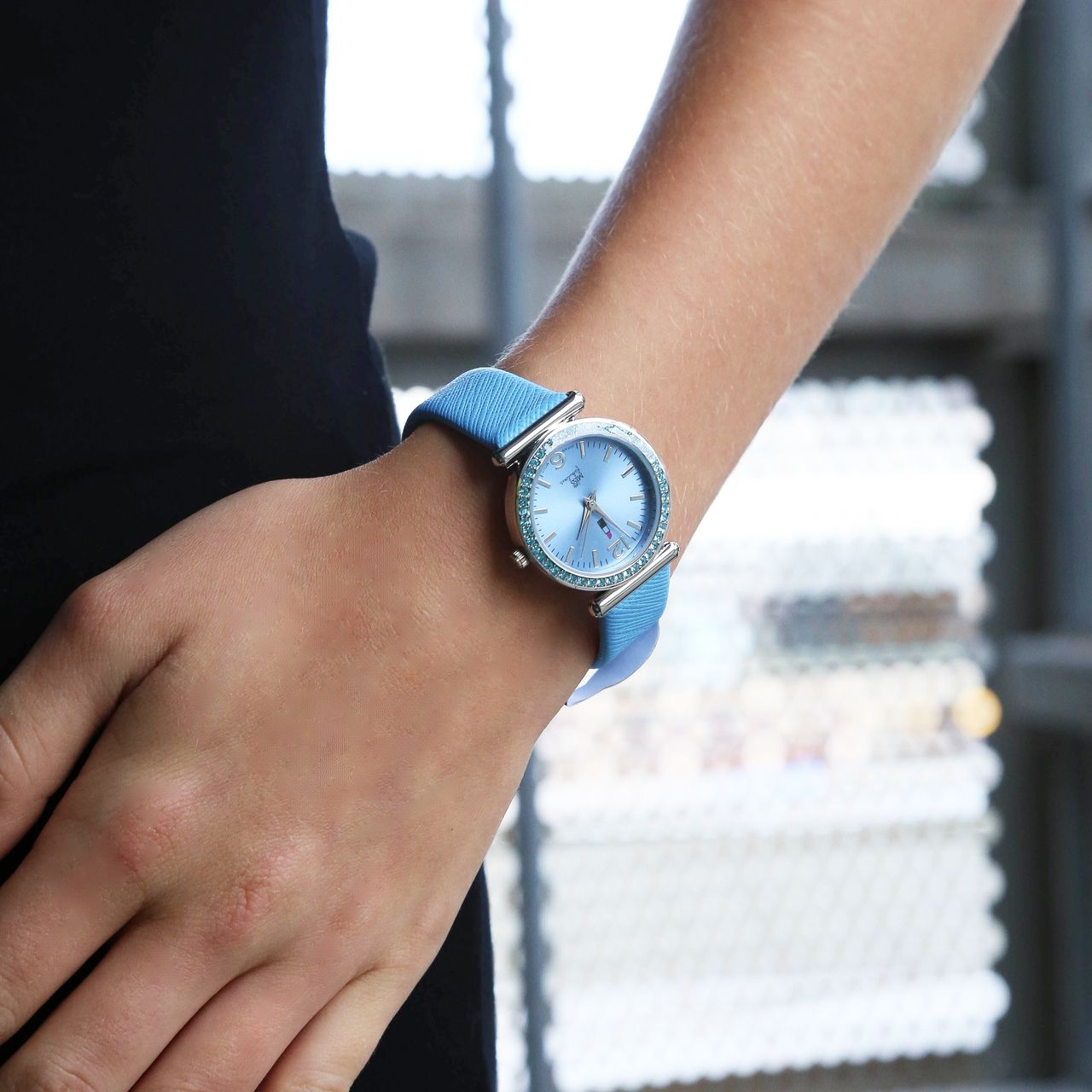 Little Miss Fabulous Armbanduhr mit blauem Lederband