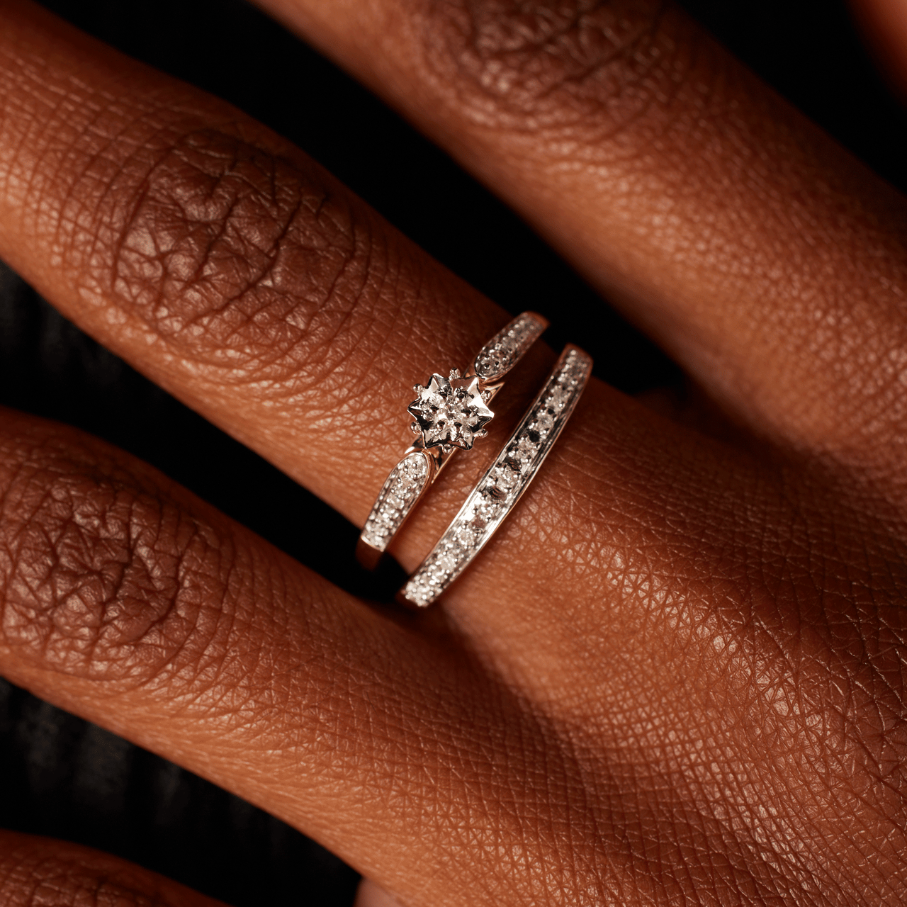 14K geelgouden dubbele ring 20 diamanten 0,10ct