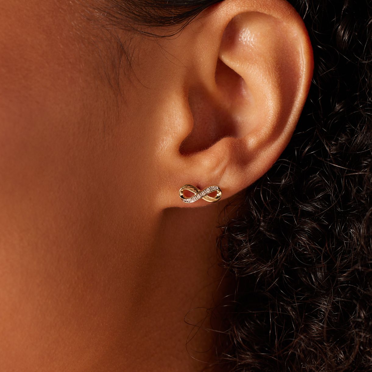 Ohrringe, 585 Gelbgold, Infinity mit 8 Diamanten