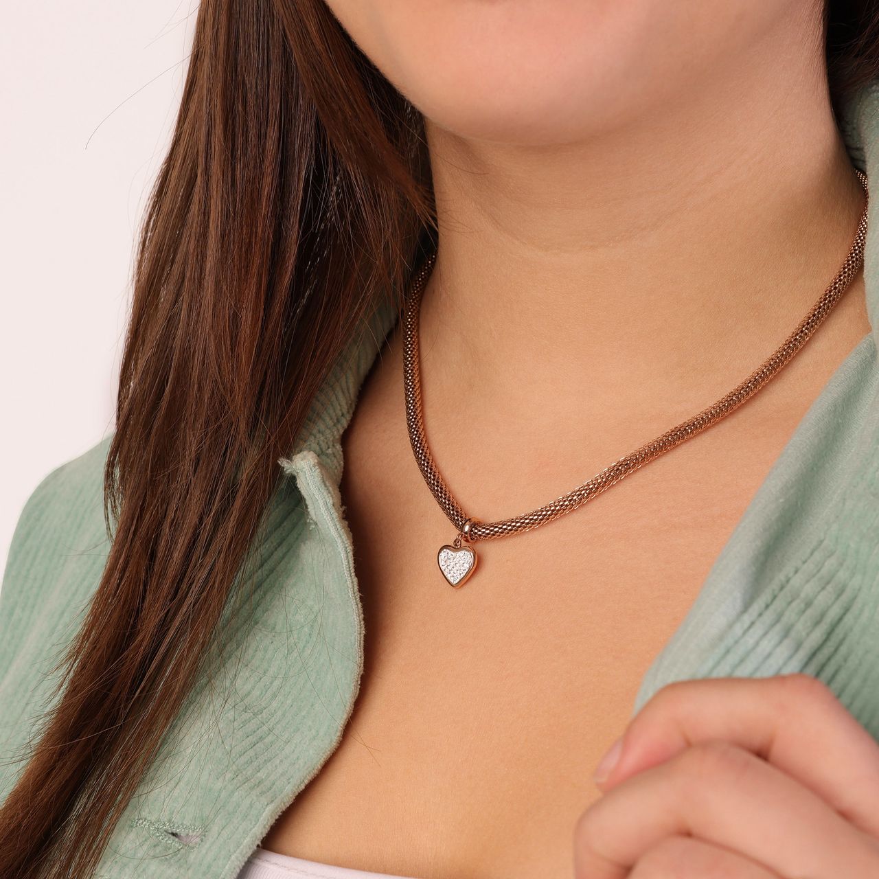 Gerecycleerd stainless steel roseplated mesh ketting met kristal hart