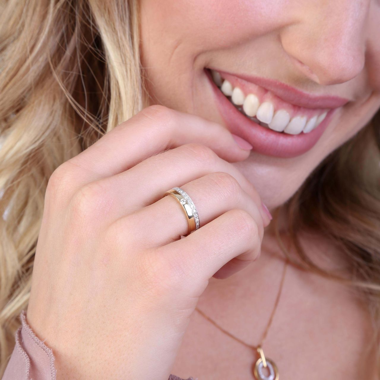 14 Karaat bicolor gouden ring 19 diamanten 0.15CT