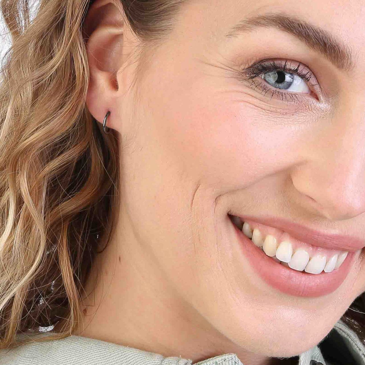 Zilveren blackplated oorringen voor dames