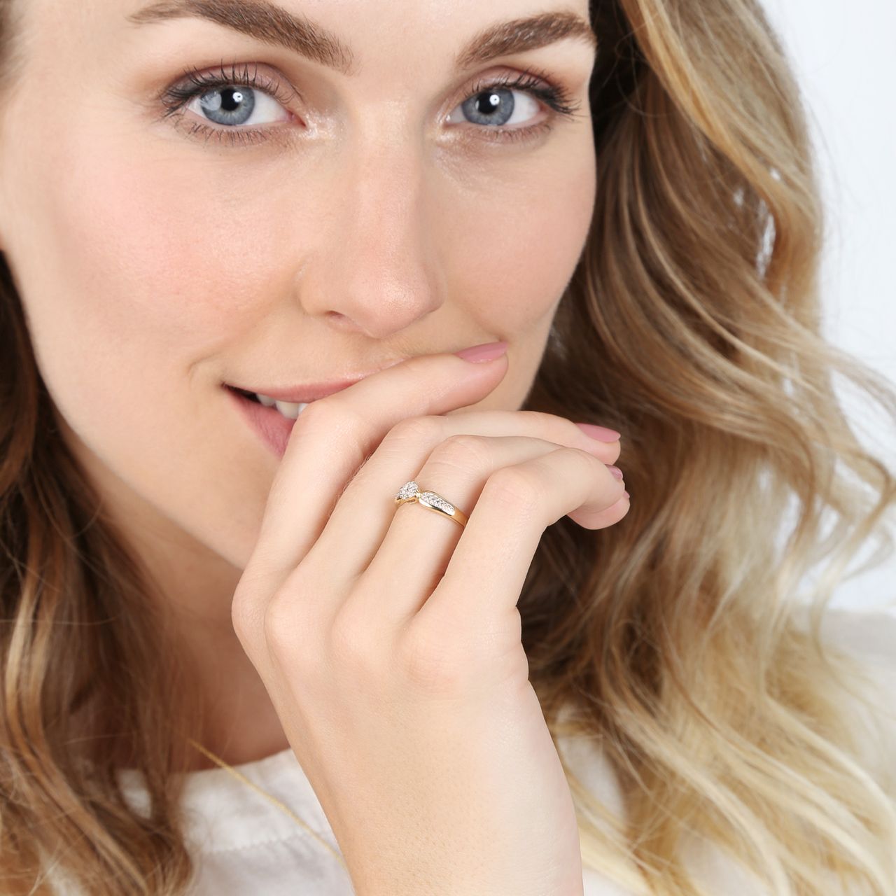14 Karaat geelgouden ring met 7 diamanten 0,10ct