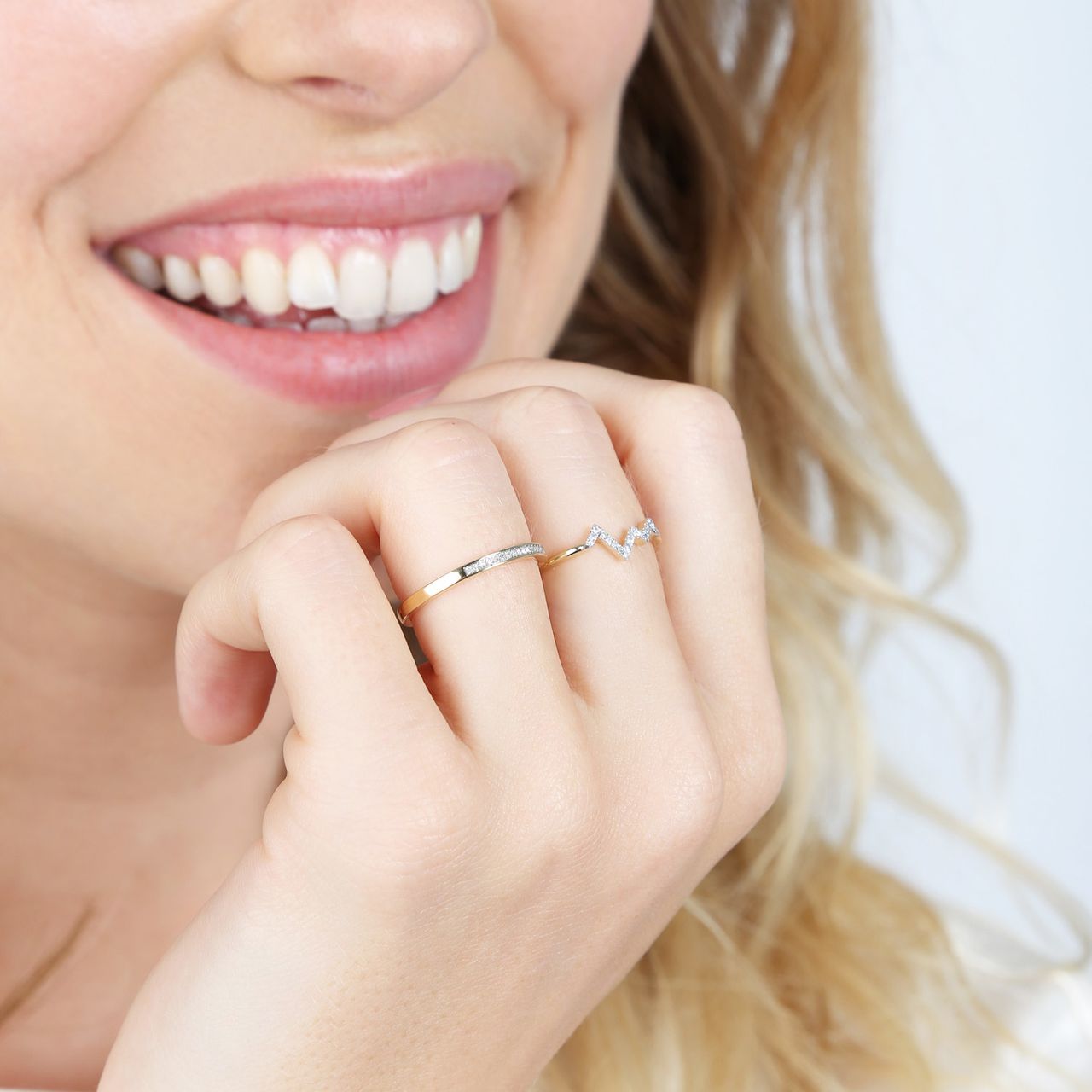 14 Karaat geelgouden rij ring 19 diamanten 0,04ct